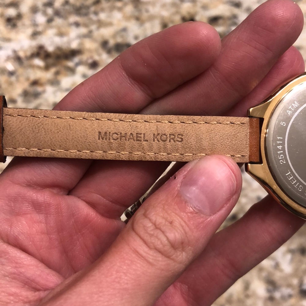 Michael Kors Watch - Picture 5 of 6